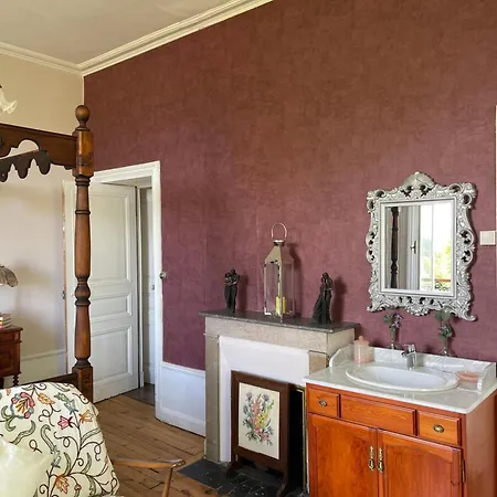 Le Chateau Nocleg ze śniadaniem 3*