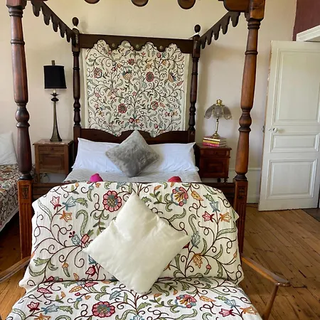 Bed & Breakfast Le Chateau Giat
