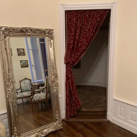 Nocleg ze śniadaniem Le Chateau Giat