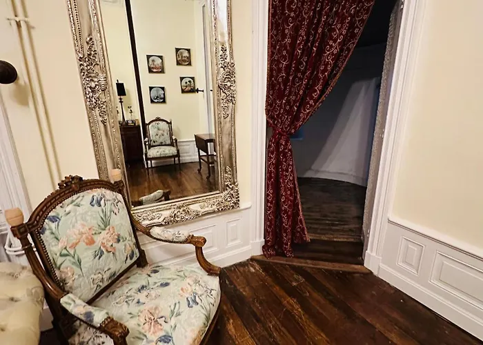 Le Château Alojamento de Acomodação e Pequeno-almoço 3*