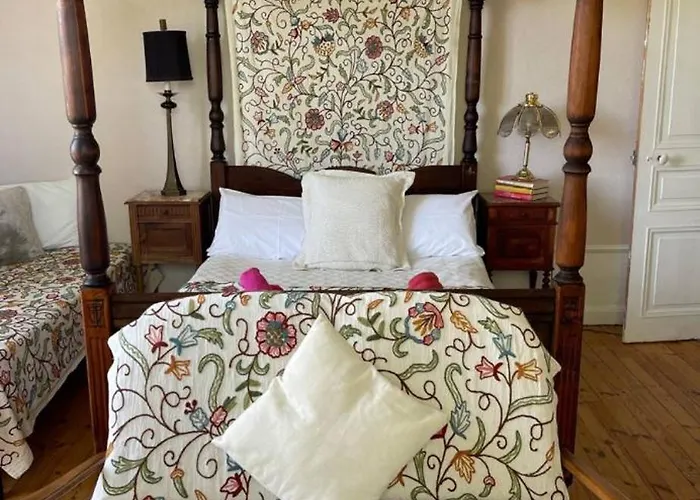 Alojamento de Acomodação e Pequeno-almoço Le Château